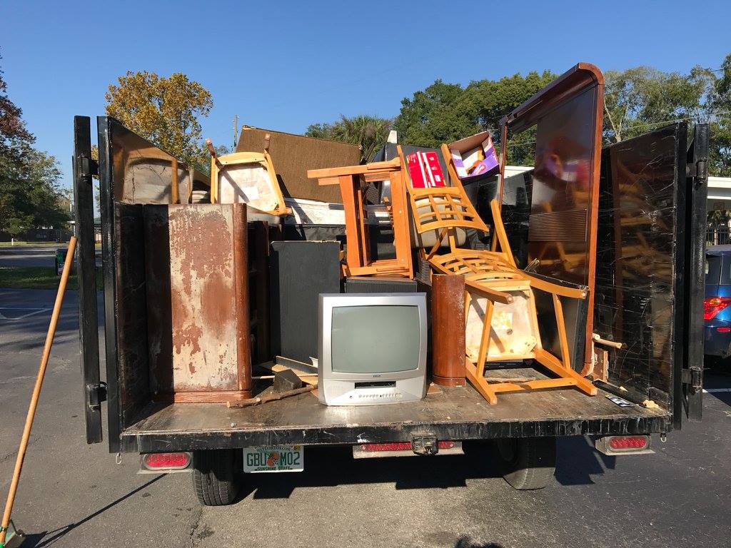 Junk Hauling-Palm Beach County’s Best Dumpster Removal Services-We Offer Residential and Commercial Dumpster Removal Services, Dumpster Rentals, Bulk Trash, Demolition Removal, Junk Hauling, Rubbish Removal, Waste Containers, Debris Removal, 10 Yard Containers, 15 Yard to 20 Yard to 30 Yard to 40 Yard Container Rentals, and much more!