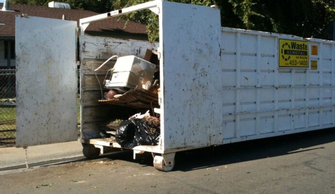 Best Dumpster Rental Services-Palm Beach County’s Best Dumpster Removal Services-We Offer Residential and Commercial Dumpster Removal Services, Dumpster Rentals, Bulk Trash, Demolition Removal, Junk Hauling, Rubbish Removal, Waste Containers, Debris Removal, 10 Yard Containers, 15 Yard to 20 Yard to 30 Yard to 40 Yard Container Rentals, and much more!