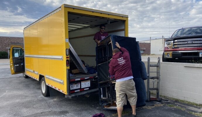 Junk removal prices-Palm Beach County’s Best Dumpster Removal Services-We Offer Residential and Commercial Dumpster Removal Services, Dumpster Rentals, Bulk Trash, Demolition Removal, Junk Hauling, Rubbish Removal, Waste Containers, Debris Removal, 10 Yard Containers, 15 Yard to 20 Yard to 30 Yard to 40 Yard Container Rentals, and much more!