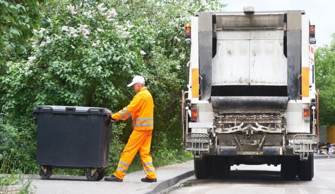 Junk removal specialists-Palm Beach County’s Best Dumpster Removal Services-We Offer Residential and Commercial Dumpster Removal Services, Dumpster Rentals, Bulk Trash, Demolition Removal, Junk Hauling, Rubbish Removal, Waste Containers, Debris Removal, 10 Yard Containers, 15 Yard to 20 Yard to 30 Yard to 40 Yard Container Rentals, and much more!