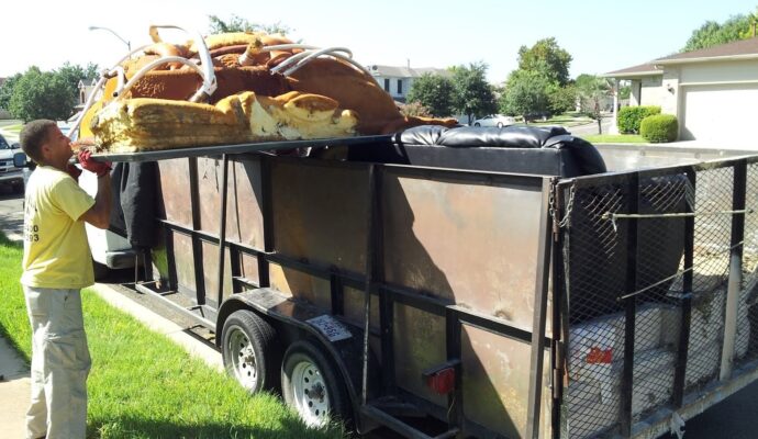 Residential dumpster rental companies-Palm Beach County’s Best Dumpster Removal Services-We Offer Residential and Commercial Dumpster Removal Services, Dumpster Rentals, Bulk Trash, Demolition Removal, Junk Hauling, Rubbish Removal, Waste Containers, Debris Removal, 10 Yard Containers, 15 Yard to 20 Yard to 30 Yard to 40 Yard Container Rentals, and much more!