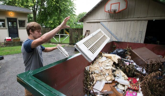 Rubbish removal near me-Palm Beach County’s Best Dumpster Removal Services-We Offer Residential and Commercial Dumpster Removal Services, Dumpster Rentals, Bulk Trash, Demolition Removal, Junk Hauling, Rubbish Removal, Waste Containers, Debris Removal, 10 Yard Containers, 15 Yard to 20 Yard to 30 Yard to 40 Yard Container Rentals, and much more!