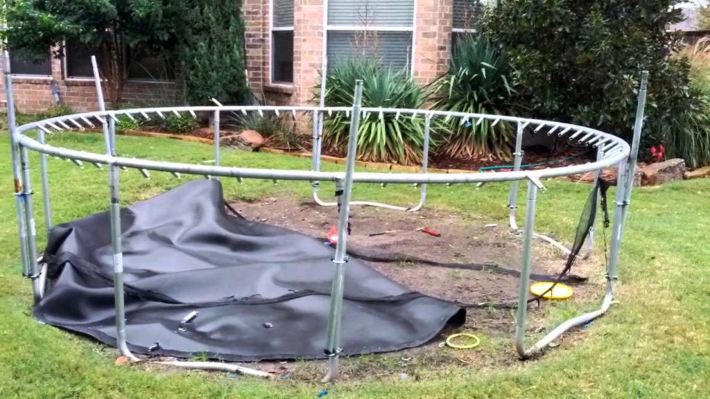 Trampoline removal-Palm Beach County’s Best Dumpster Removal Services-We Offer Residential and Commercial Dumpster Removal Services, Dumpster Rentals, Bulk Trash, Demolition Removal, Junk Hauling, Rubbish Removal, Waste Containers, Debris Removal, 10 Yard Containers, 15 Yard to 20 Yard to 30 Yard to 40 Yard Container Rentals, and much more!